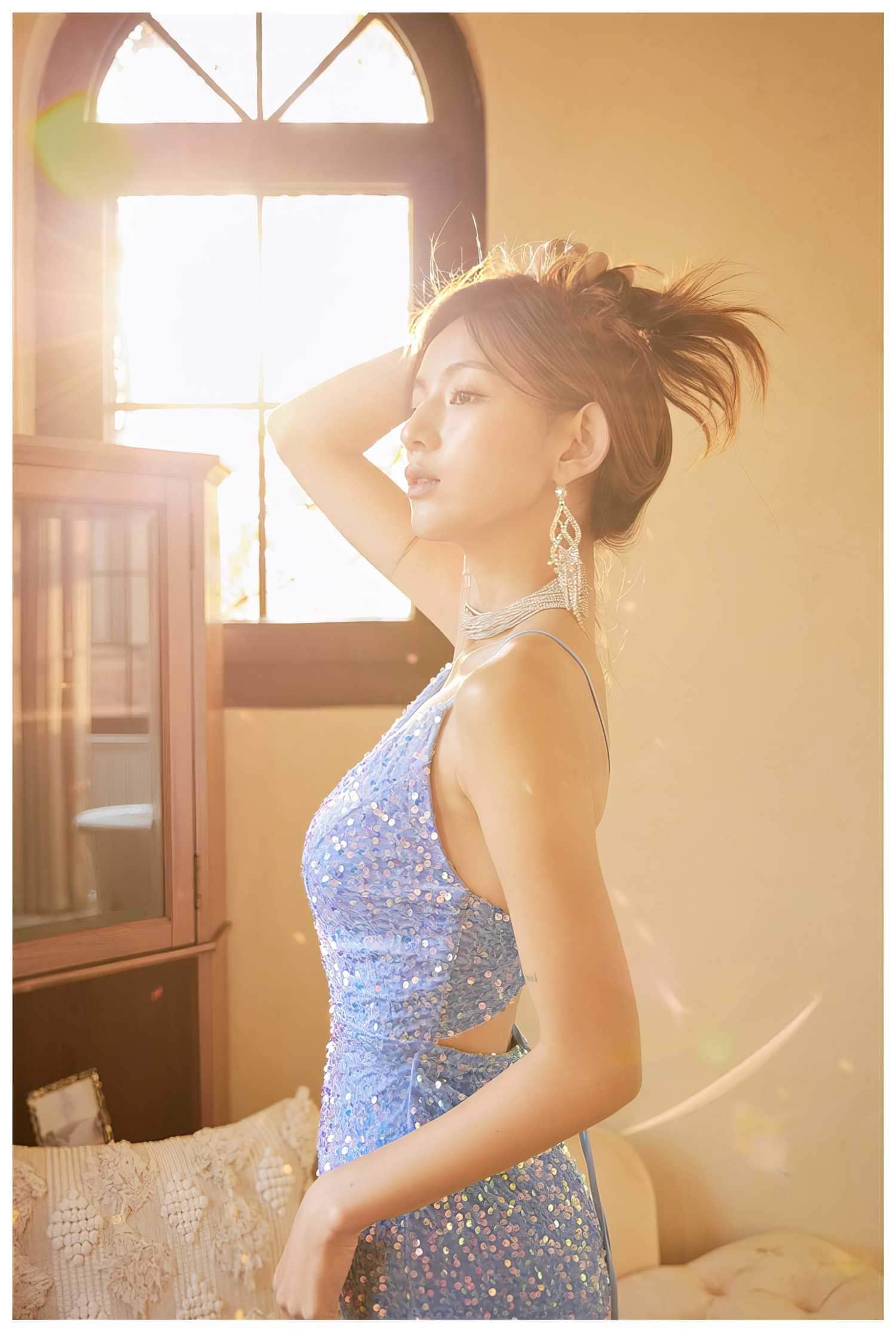 Spaghetti Straps Sequin Mermaid Side Slit Dress