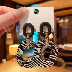 Statement Pattern Earrings Black