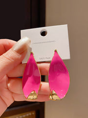 Stylish Gold Tone Abstract Leaf Drop Earrings with Vibrant Hot Pink Enamel Inlay