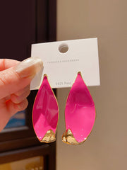 Stylish Gold Tone Abstract Leaf Drop Earrings with Vibrant Hot Pink Enamel Inlay
