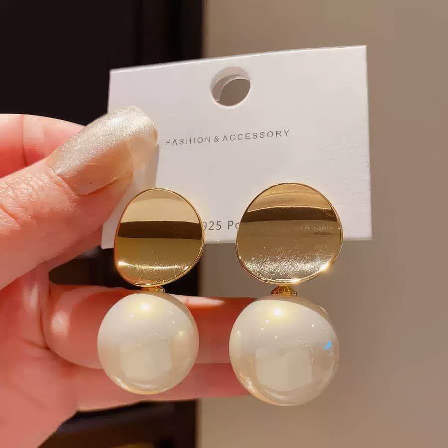 Stylish Gold Tone Disc Top Earrings with Iridescent Cream Faux Pearl Spheres Gold