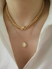 Timeless Ribbed Sofia Disc Choker Necklace
