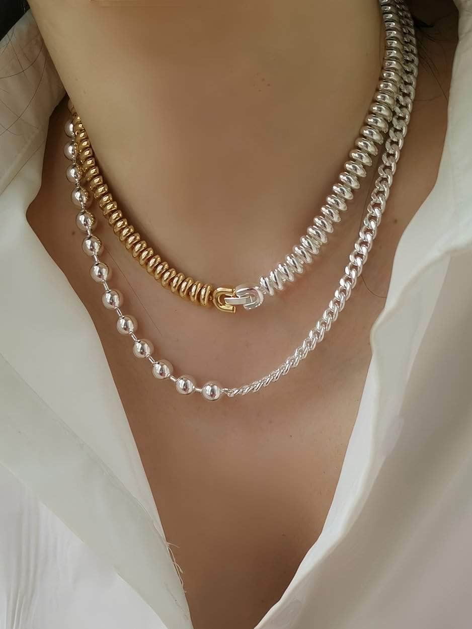 Timeless Ribbed Sofia Disc Choker Necklace