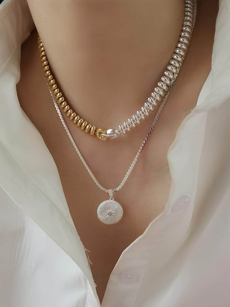 Timeless Ribbed Sofia Disc Choker Necklace