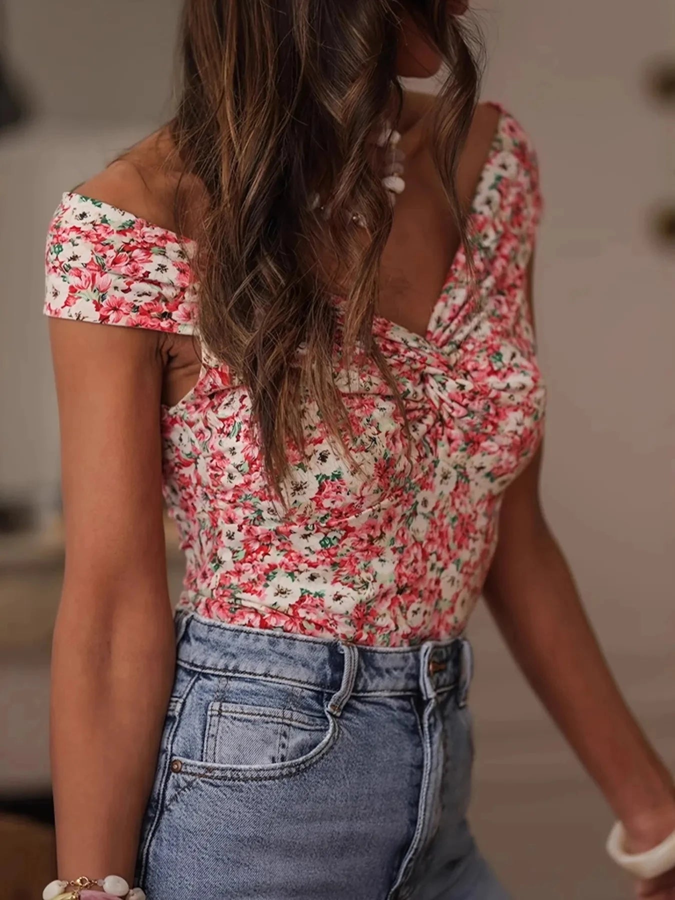 Twisted Front Floral Print Sleeveless Top
