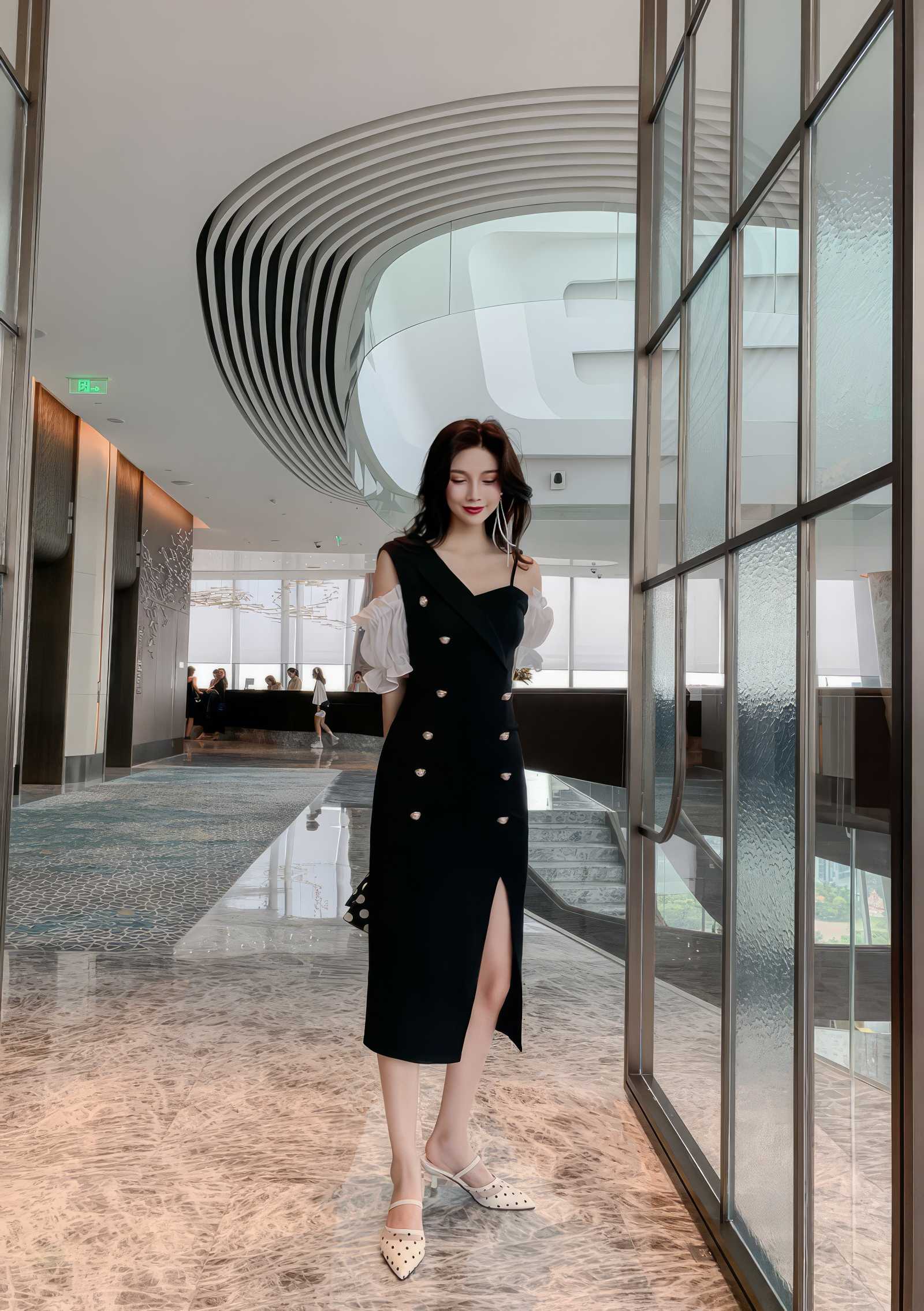 Two-Toned Button Detailed Strappy Off-Shoulder Dress