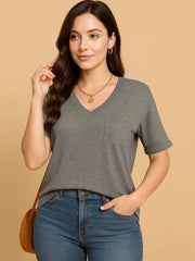 V-Neck Pocket T-Shirt Gray / S