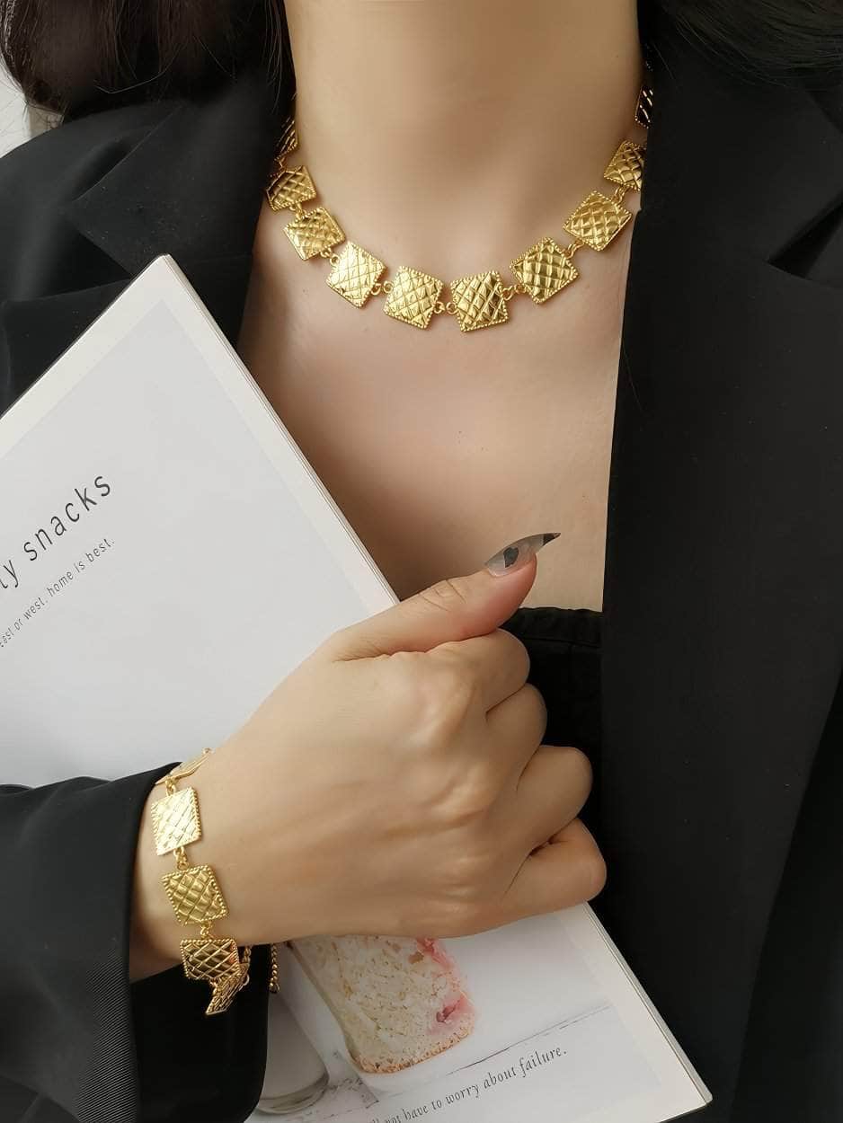 Vintage Square Shape Gold Collar Necklace